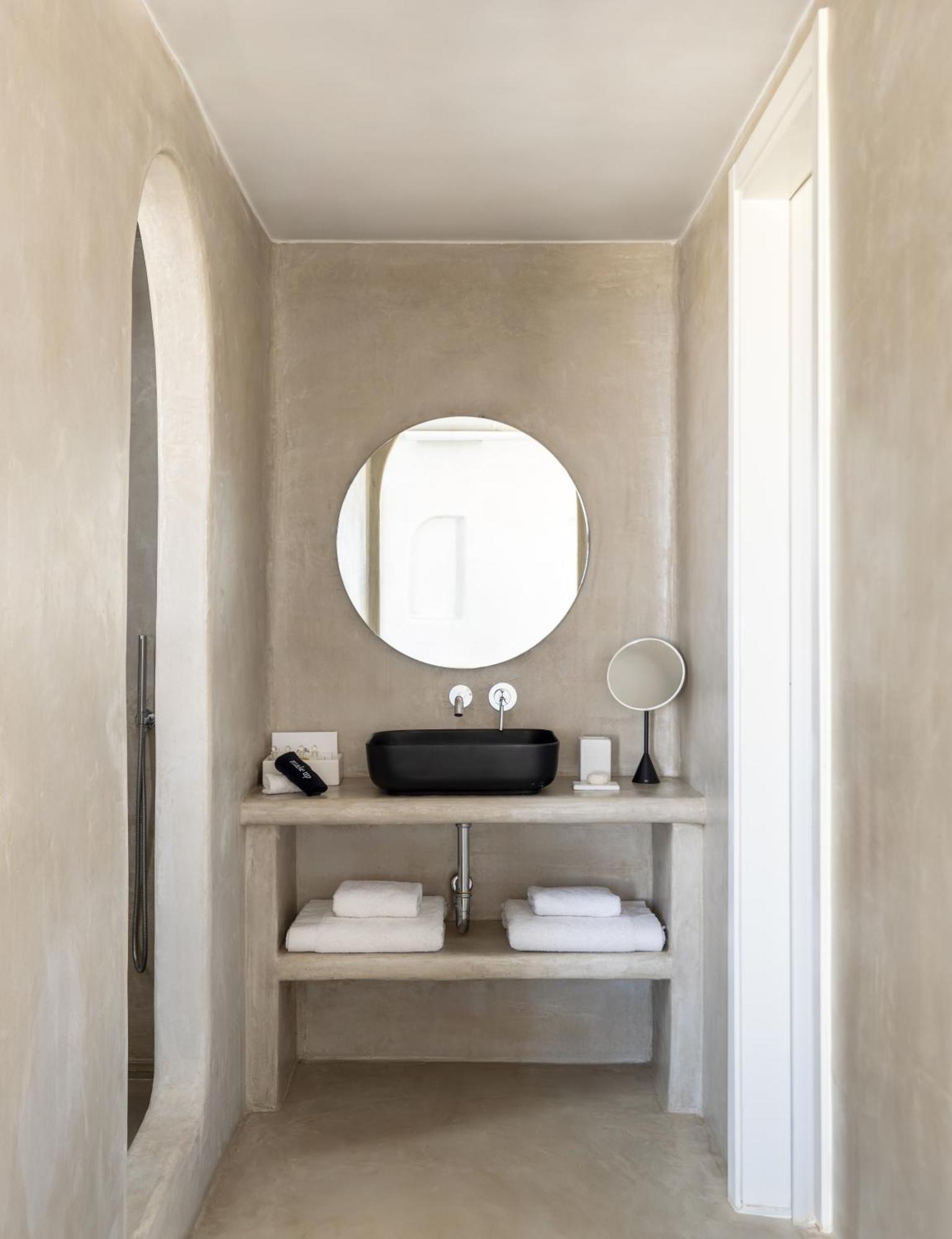 Danae Santorini Oia